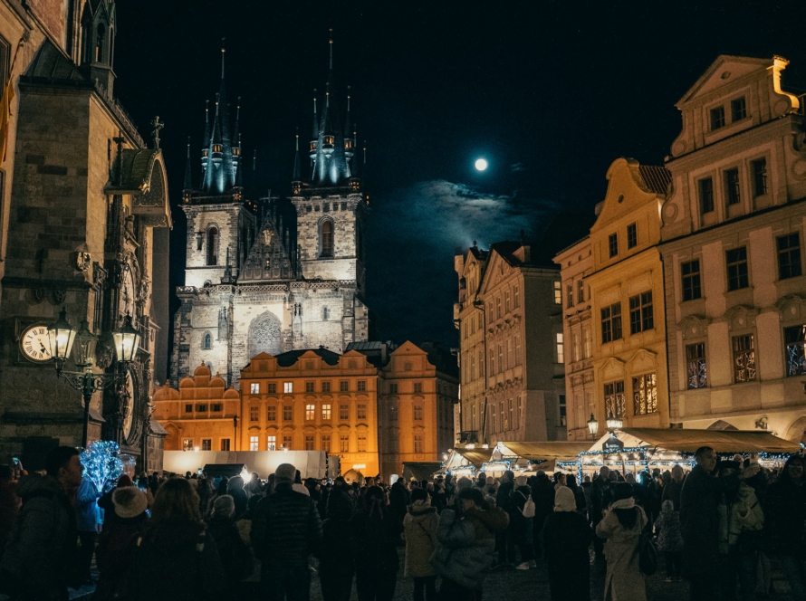 Prague Christmas Magic – Discover the Silent Streets of the Czech Capital | DEB Travel