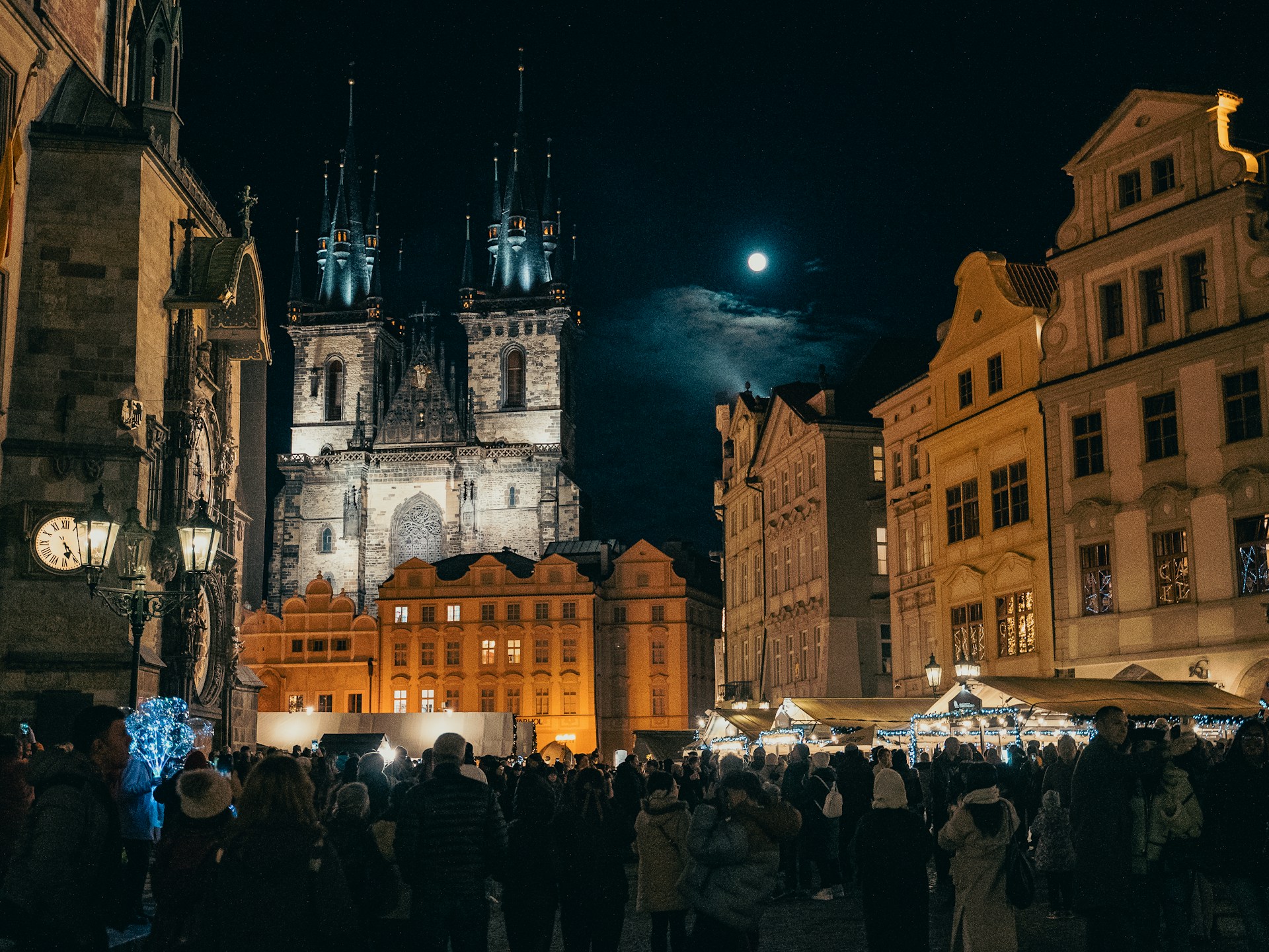 Silent Streets: Prague Christmas with Guided Tour